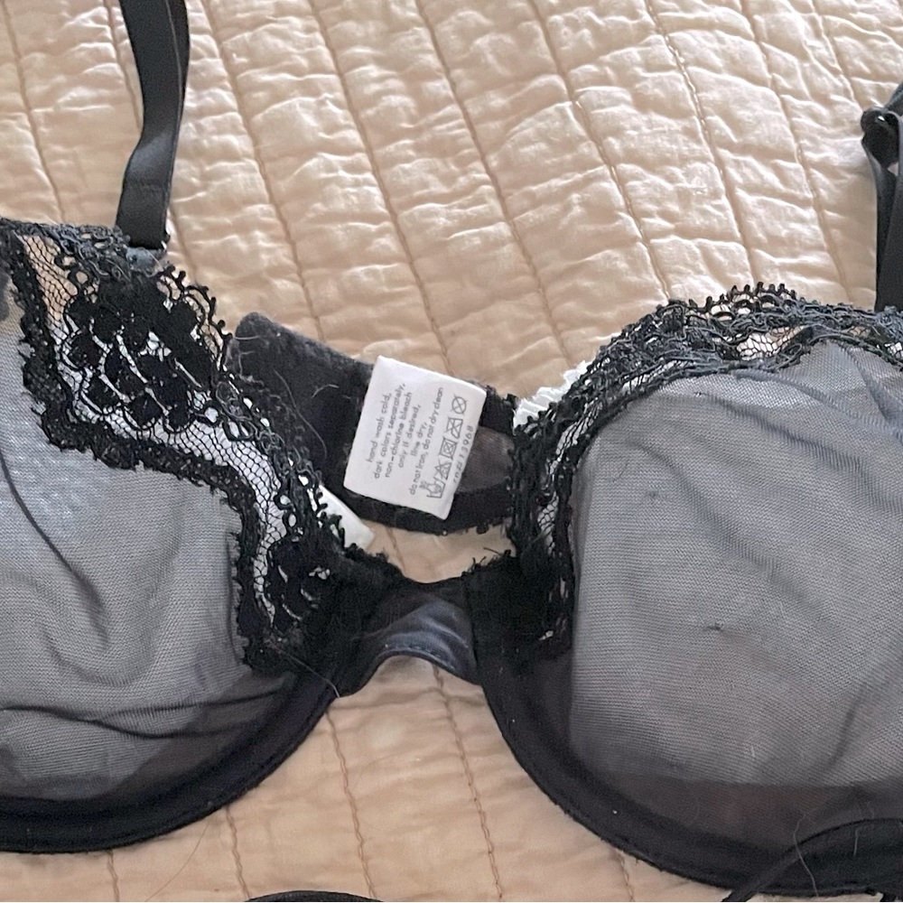 Black Sheer Lace Bra With Double Straps And Beautiful Lace